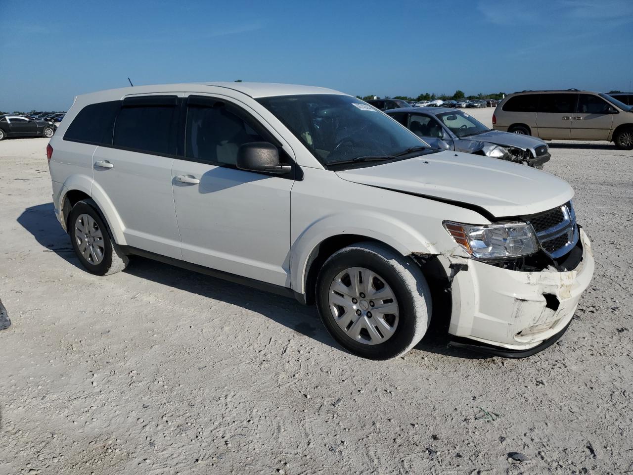 Photo 3 VIN: 3C4PDCAB2ET193895 - DODGE JOURNEY 