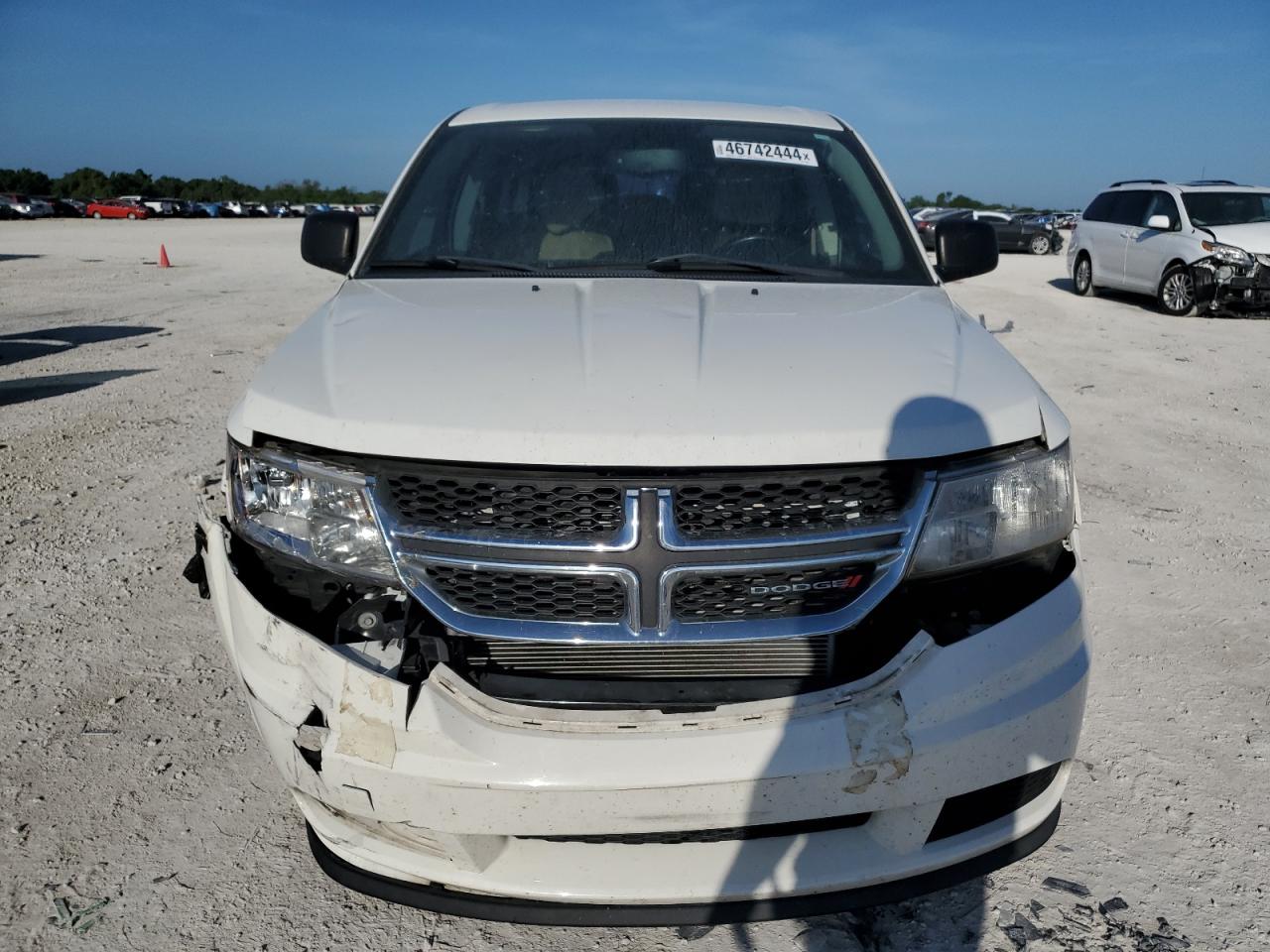 Photo 4 VIN: 3C4PDCAB2ET193895 - DODGE JOURNEY 