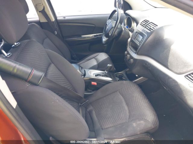 Photo 4 VIN: 3C4PDCAB2ET303974 - DODGE JOURNEY 