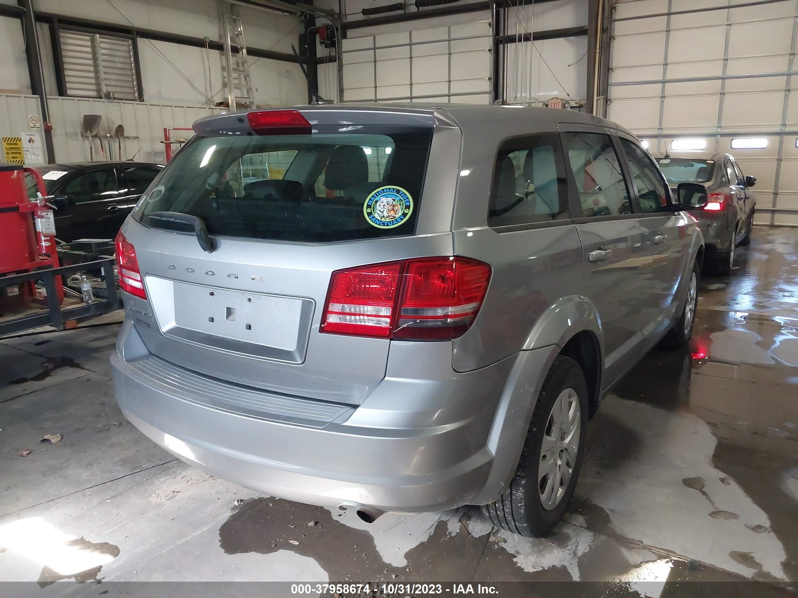 Photo 3 VIN: 3C4PDCAB2FT677292 - DODGE JOURNEY 