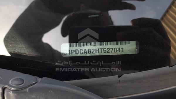 Photo 2 VIN: 3C4PDCAB2HT527041 - DODGE JOURNEY 