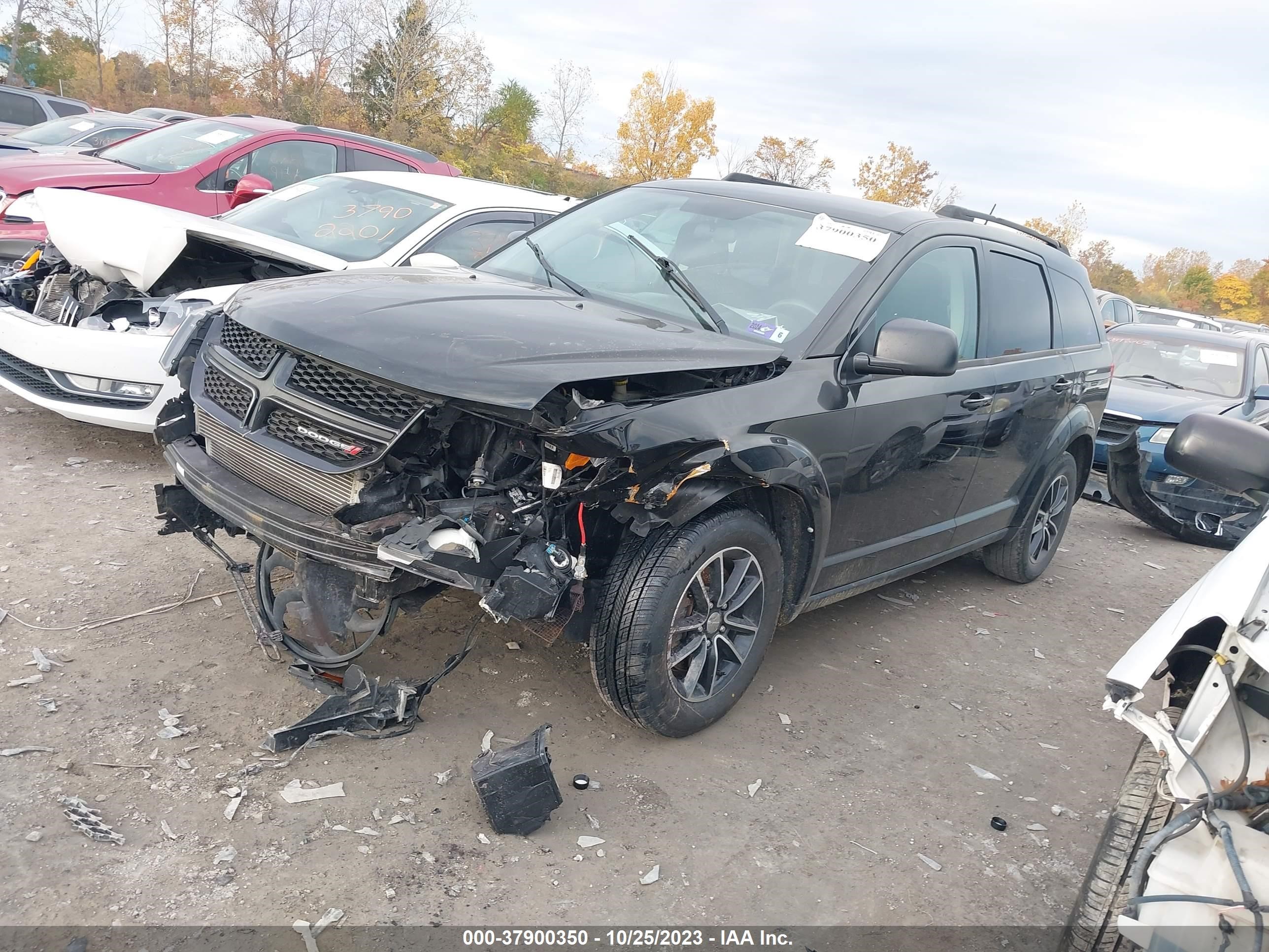 Photo 1 VIN: 3C4PDCAB2HT573422 - DODGE JOURNEY 