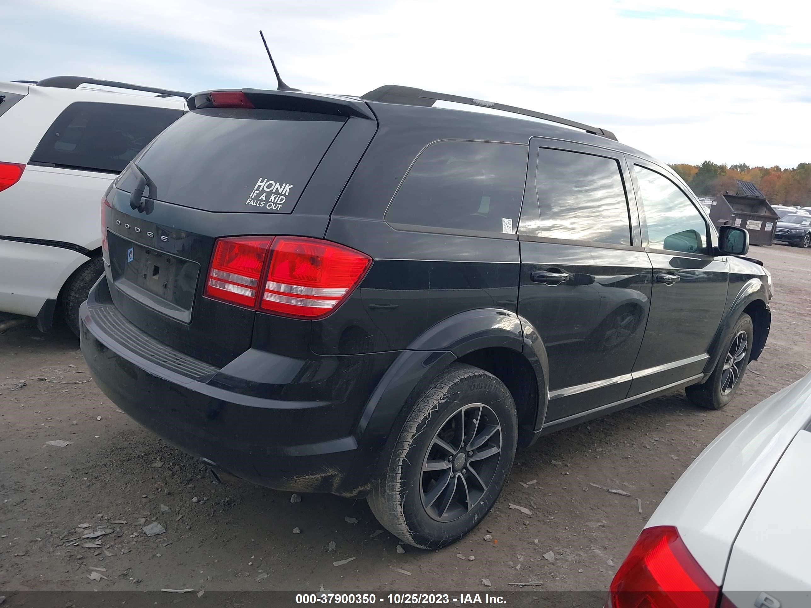 Photo 3 VIN: 3C4PDCAB2HT573422 - DODGE JOURNEY 