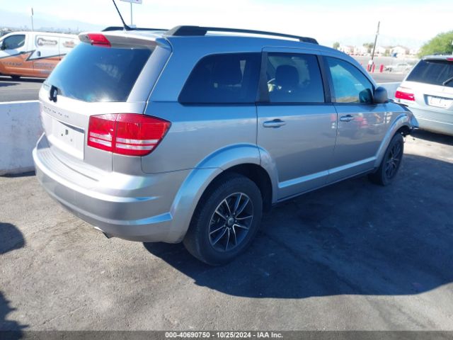 Photo 3 VIN: 3C4PDCAB2JT242829 - DODGE JOURNEY 