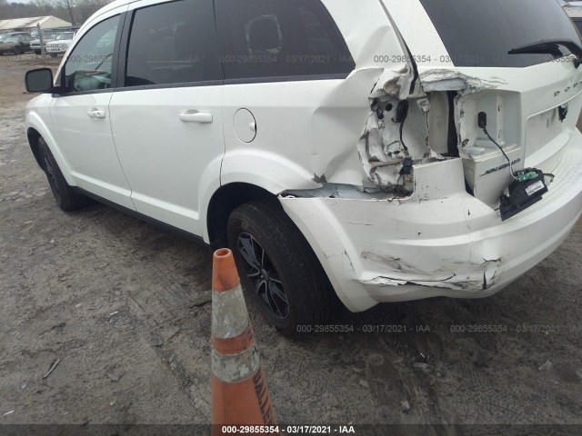 Photo 2 VIN: 3C4PDCAB2JT243138 - DODGE JOURNEY 