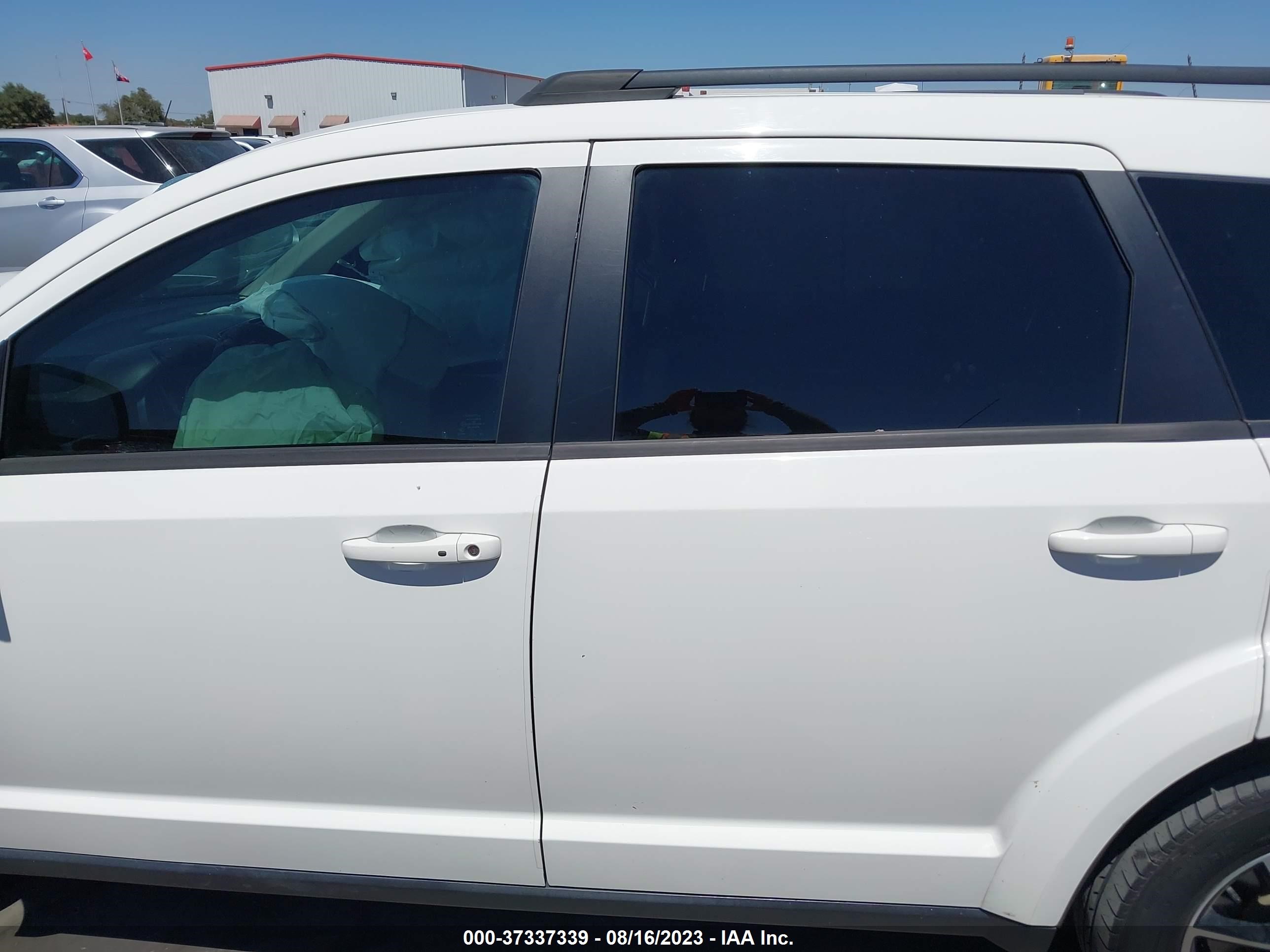 Photo 14 VIN: 3C4PDCAB2JT288449 - DODGE JOURNEY 