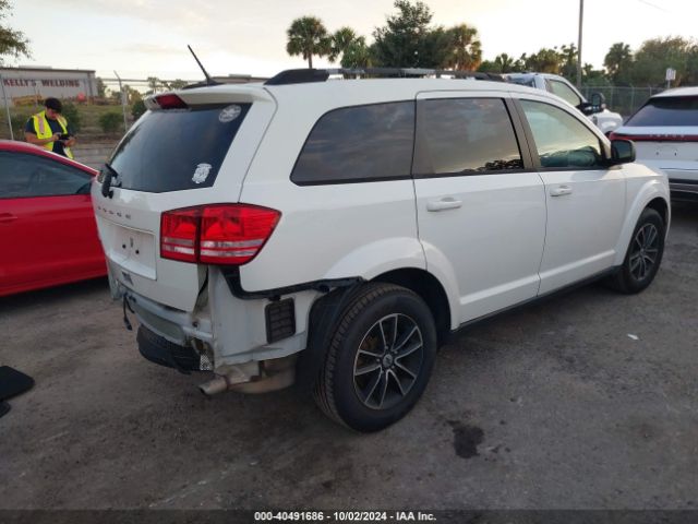 Photo 3 VIN: 3C4PDCAB2JT383450 - DODGE JOURNEY 