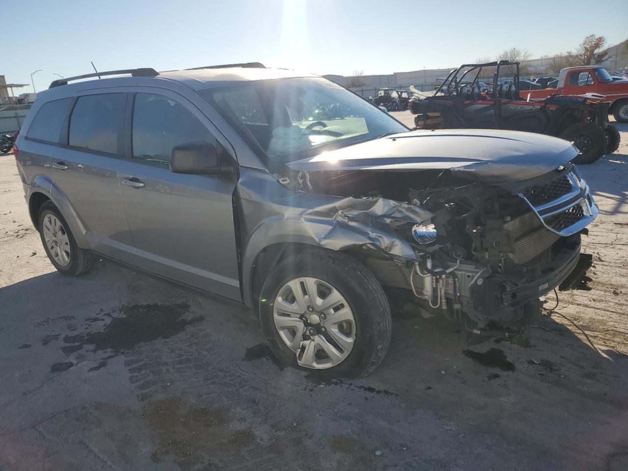 Photo 3 VIN: 3C4PDCAB2JT427656 - DODGE JOURNEY 