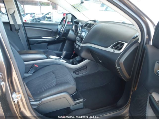 Photo 4 VIN: 3C4PDCAB2JT473875 - DODGE JOURNEY 