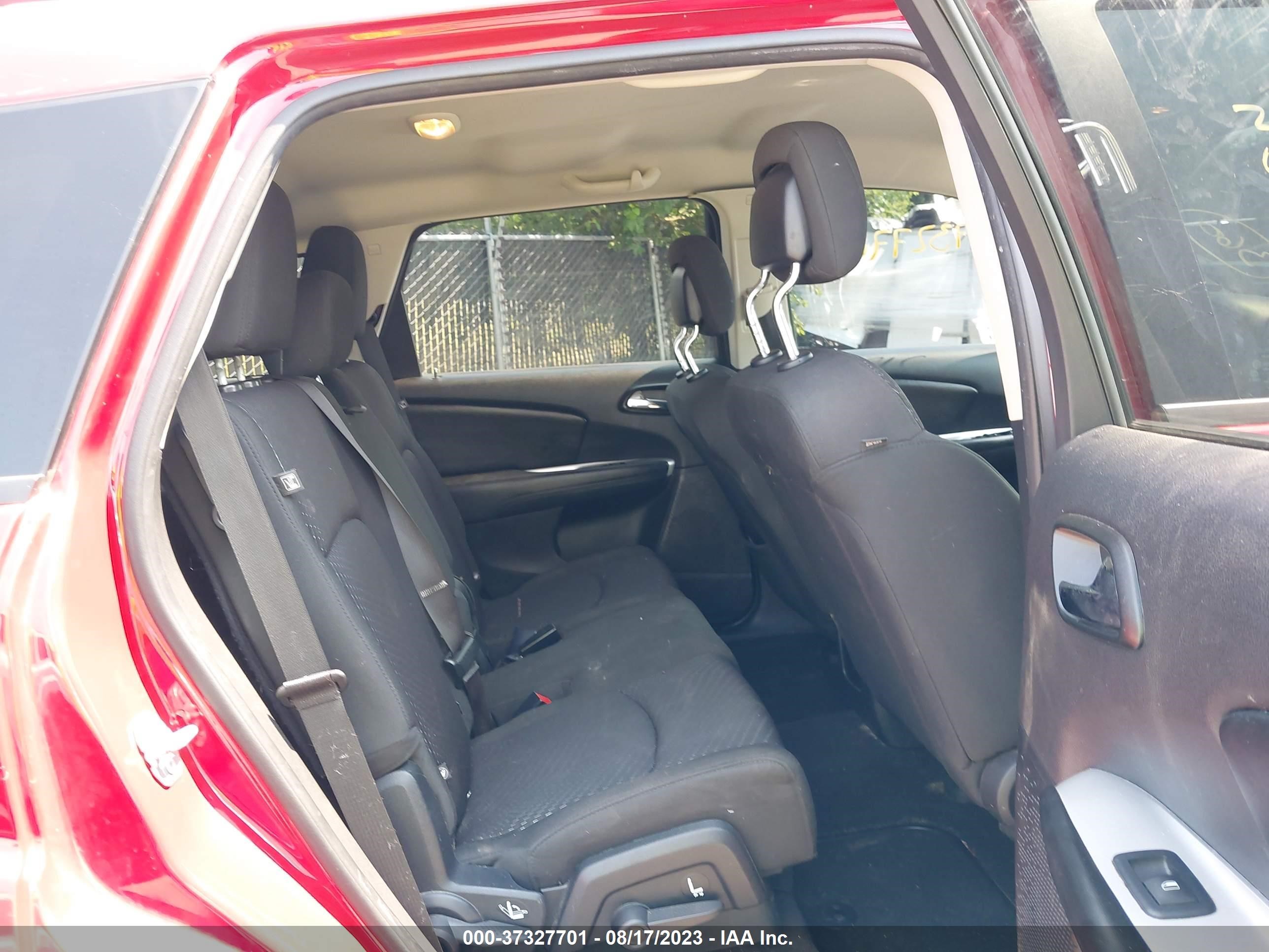 Photo 7 VIN: 3C4PDCAB2JT521679 - DODGE JOURNEY 