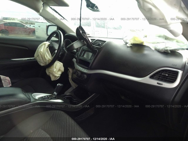 Photo 4 VIN: 3C4PDCAB2JT528115 - DODGE JOURNEY 