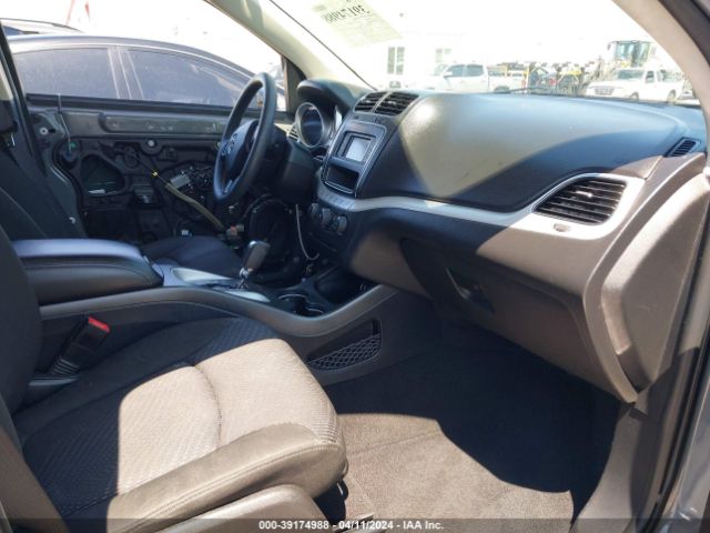 Photo 4 VIN: 3C4PDCAB2KT856555 - DODGE JOURNEY 