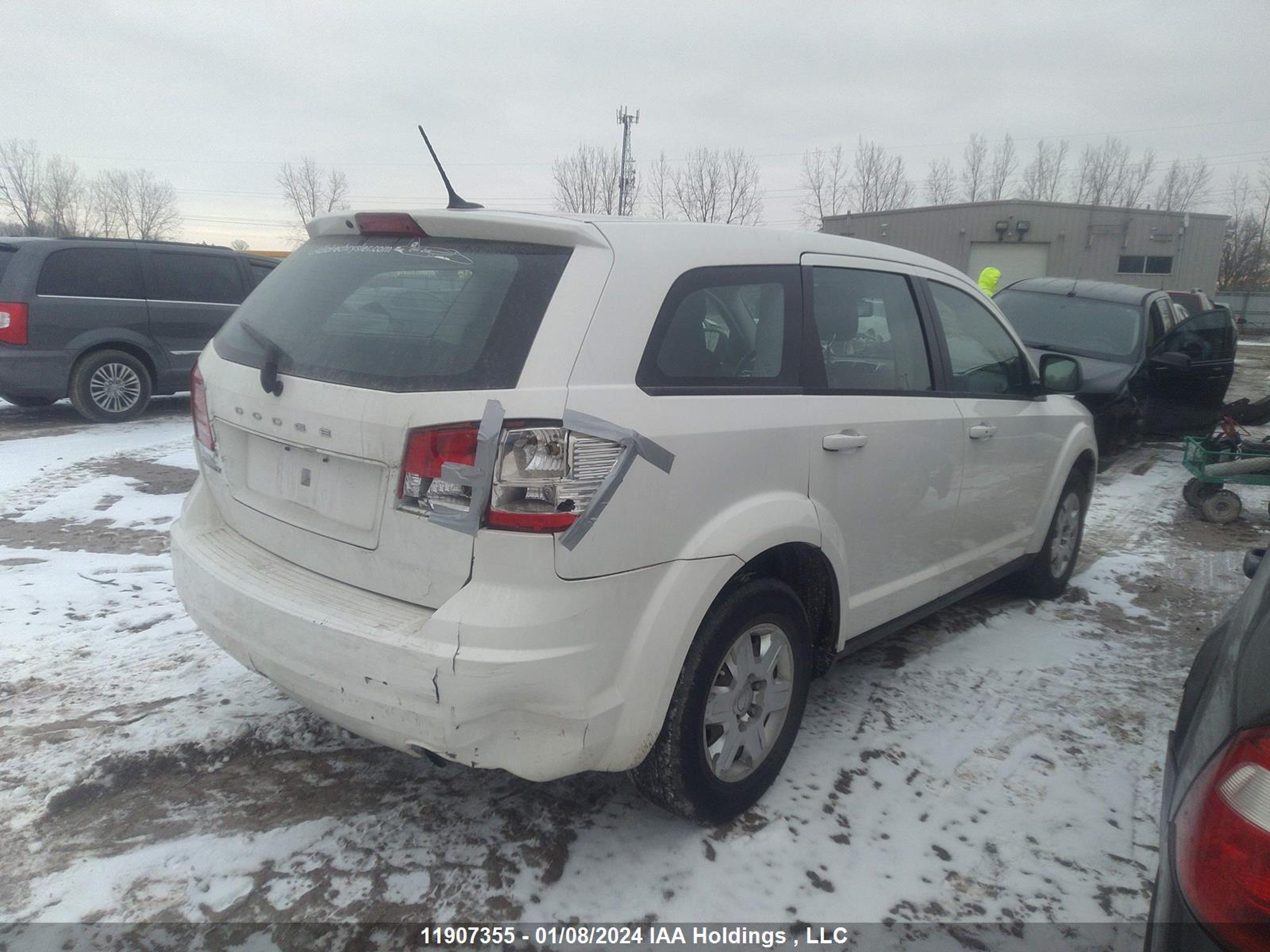 Photo 3 VIN: 3C4PDCAB3CT142113 - DODGE JOURNEY 