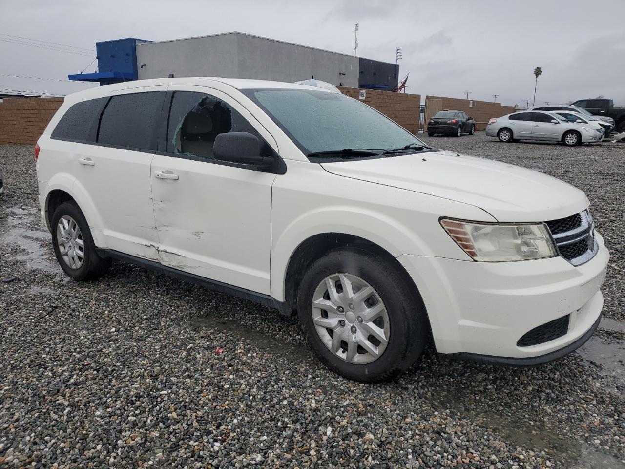 Photo 3 VIN: 3C4PDCAB3FT670139 - DODGE JOURNEY 