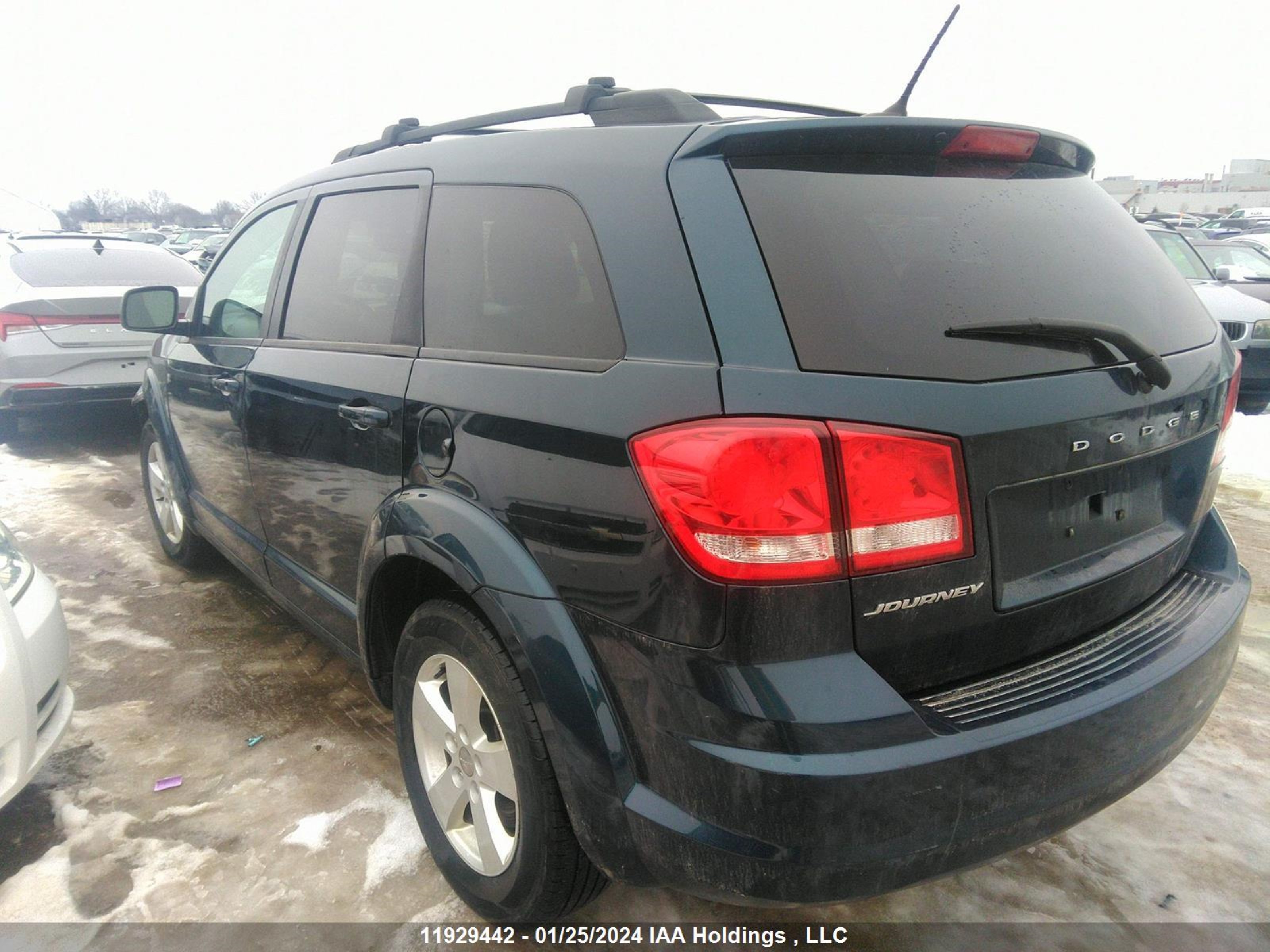 Photo 2 VIN: 3C4PDCAB3FT674093 - DODGE JOURNEY 