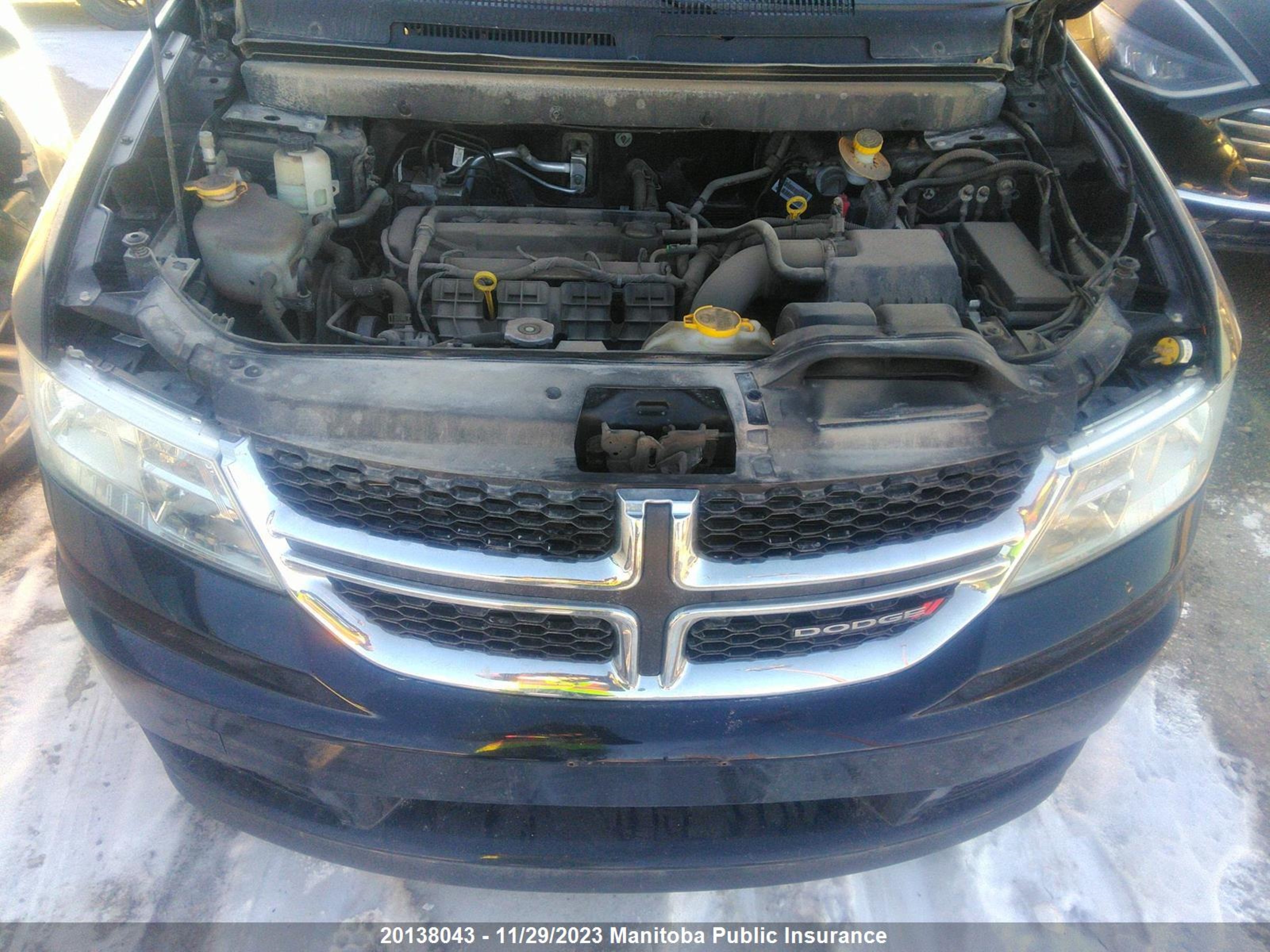 Photo 9 VIN: 3C4PDCAB3GT177515 - DODGE JOURNEY 