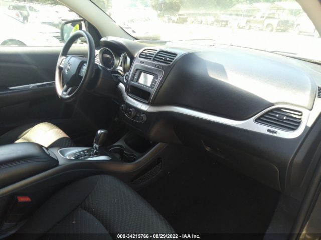 Photo 4 VIN: 3C4PDCAB3HT562560 - DODGE JOURNEY SE 