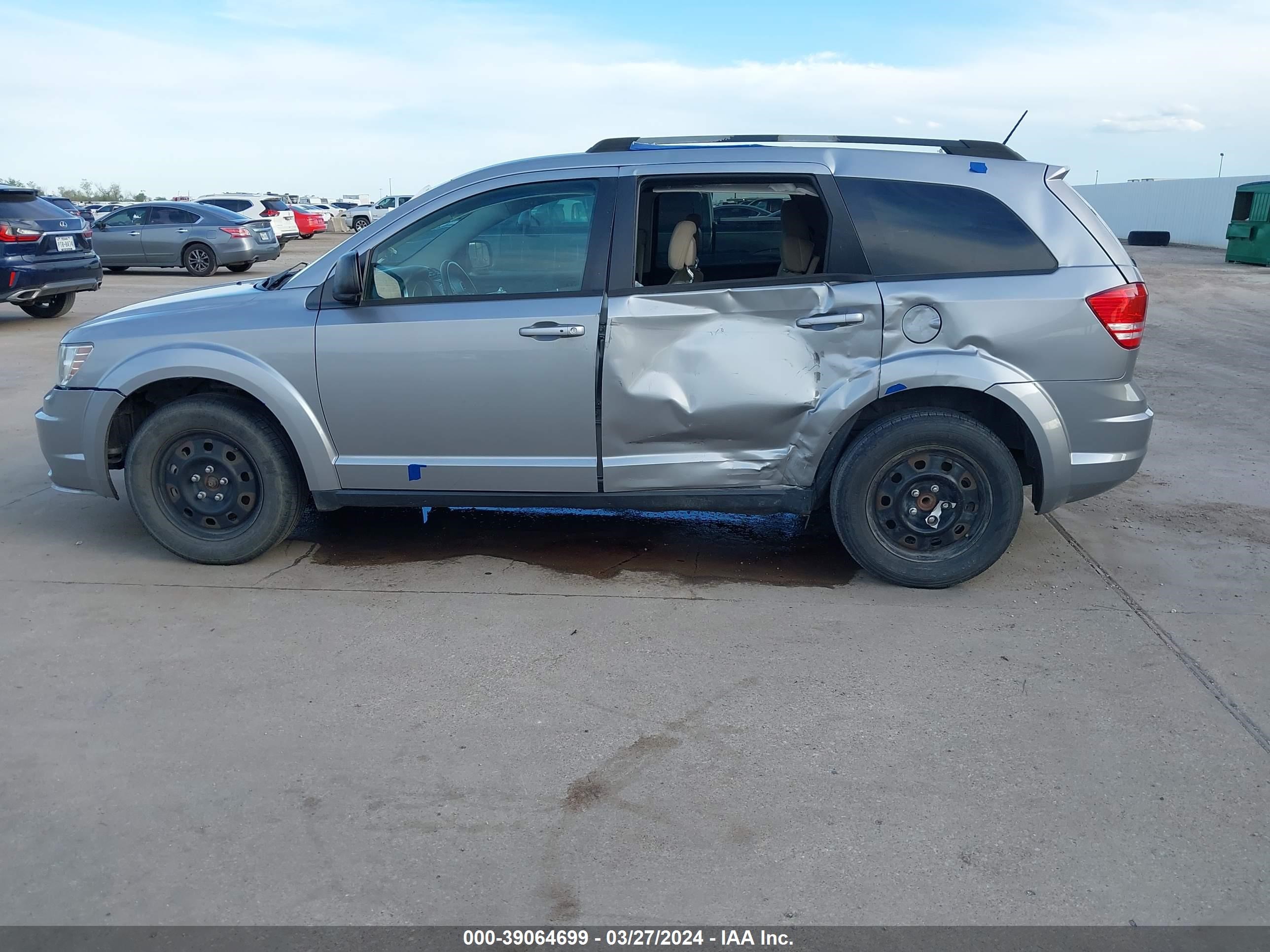 Photo 13 VIN: 3C4PDCAB3HT590312 - DODGE JOURNEY 