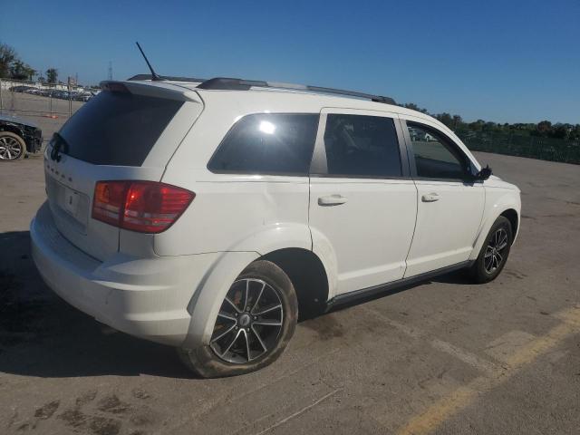 Photo 2 VIN: 3C4PDCAB3JT242435 - DODGE JOURNEY 