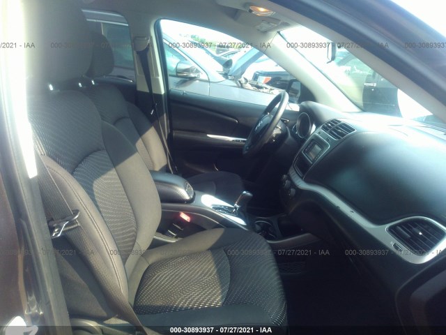 Photo 4 VIN: 3C4PDCAB3JT288671 - DODGE JOURNEY 