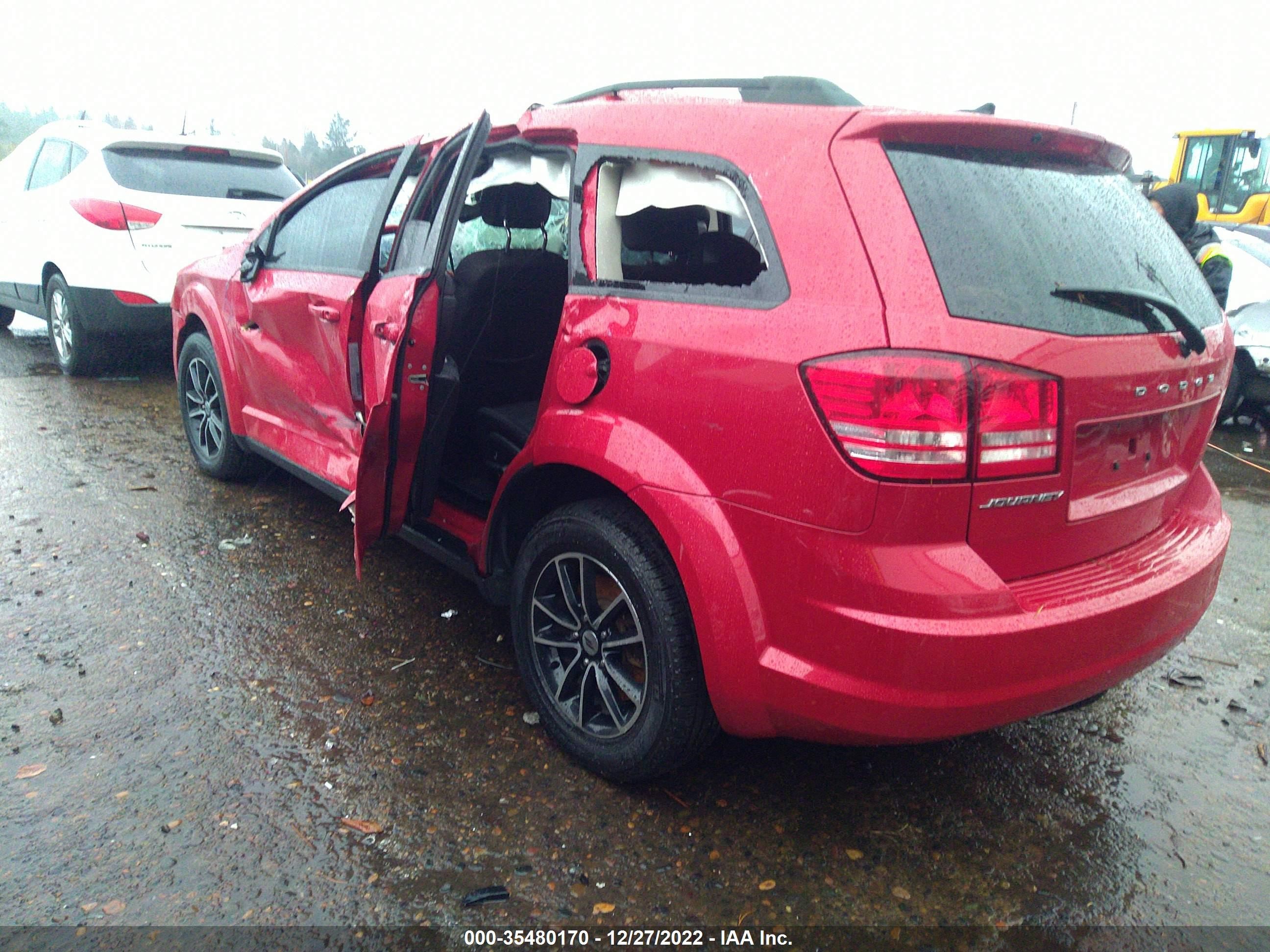 Photo 2 VIN: 3C4PDCAB3JT294390 - DODGE JOURNEY 