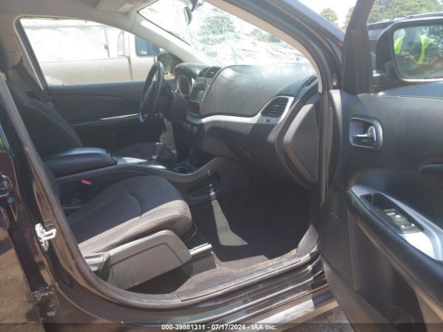 Photo 4 VIN: 3C4PDCAB3JT302021 - DODGE JOURNEY 