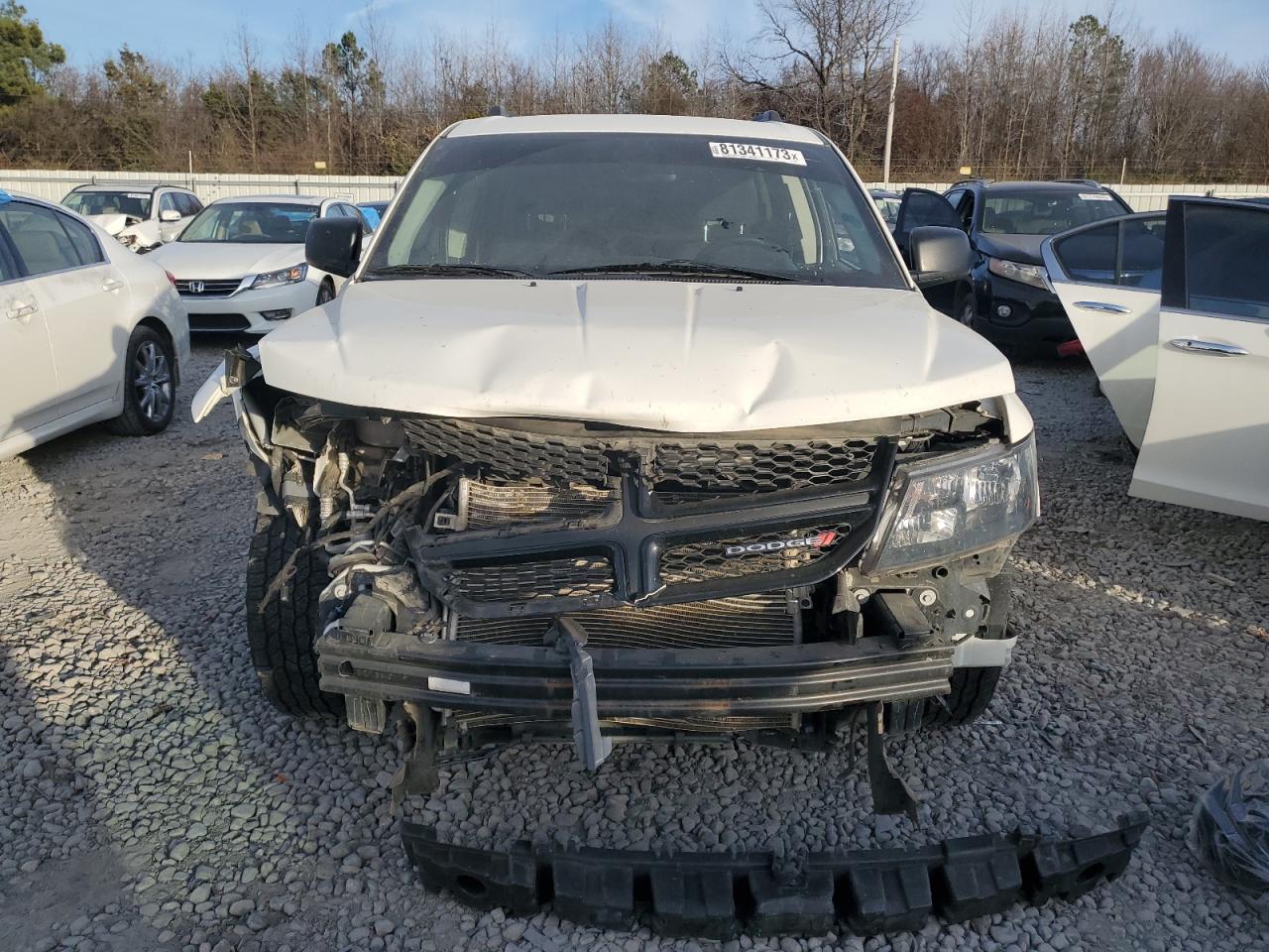 Photo 4 VIN: 3C4PDCAB3JT534165 - DODGE JOURNEY 