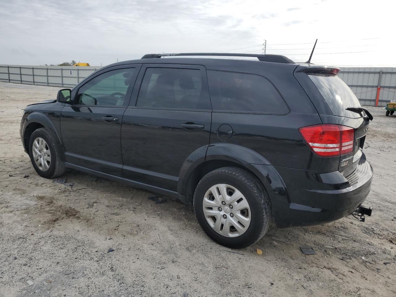 Photo 1 VIN: 3C4PDCAB3KT859996 - DODGE JOURNEY 