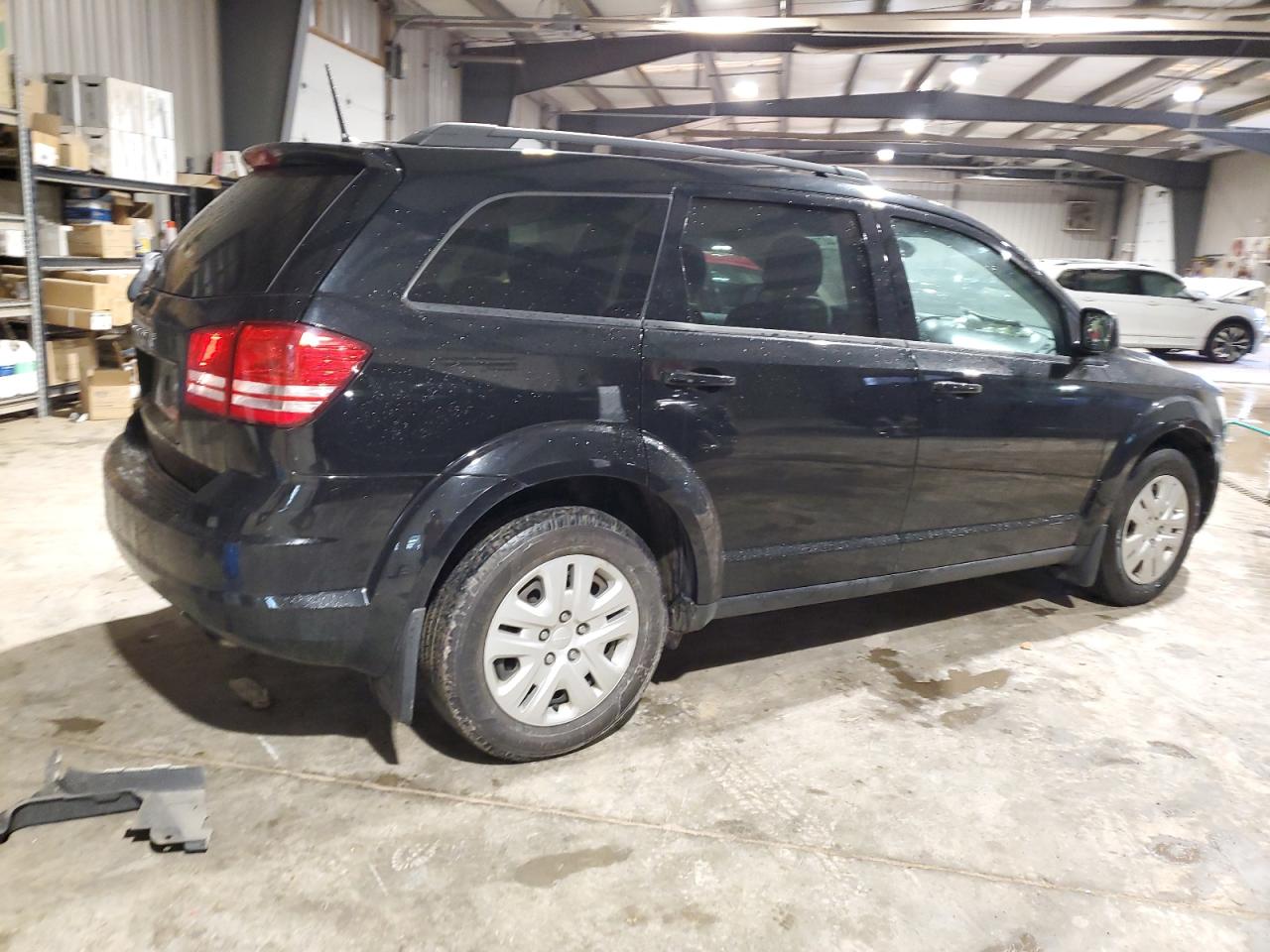 Photo 2 VIN: 3C4PDCAB3KT861182 - DODGE JOURNEY 