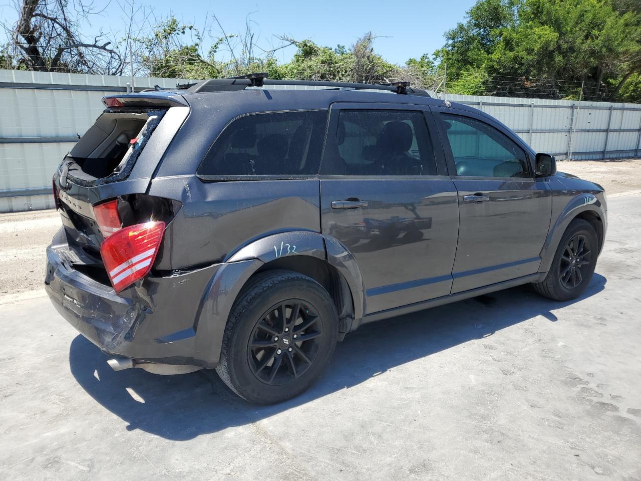 Photo 2 VIN: 3C4PDCAB3LT242194 - DODGE JOURNEY 