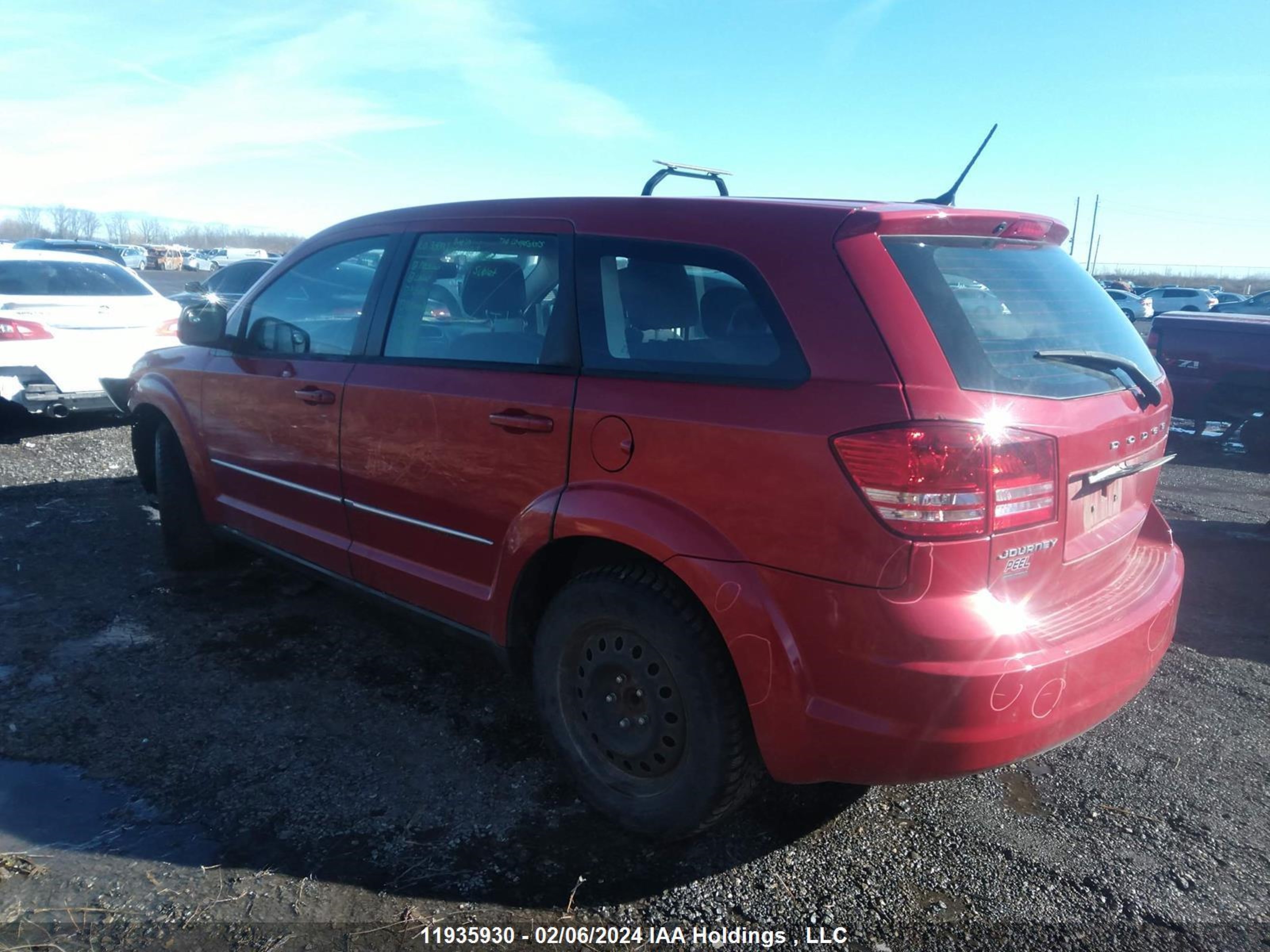 Photo 2 VIN: 3C4PDCAB4DT523177 - DODGE JOURNEY 