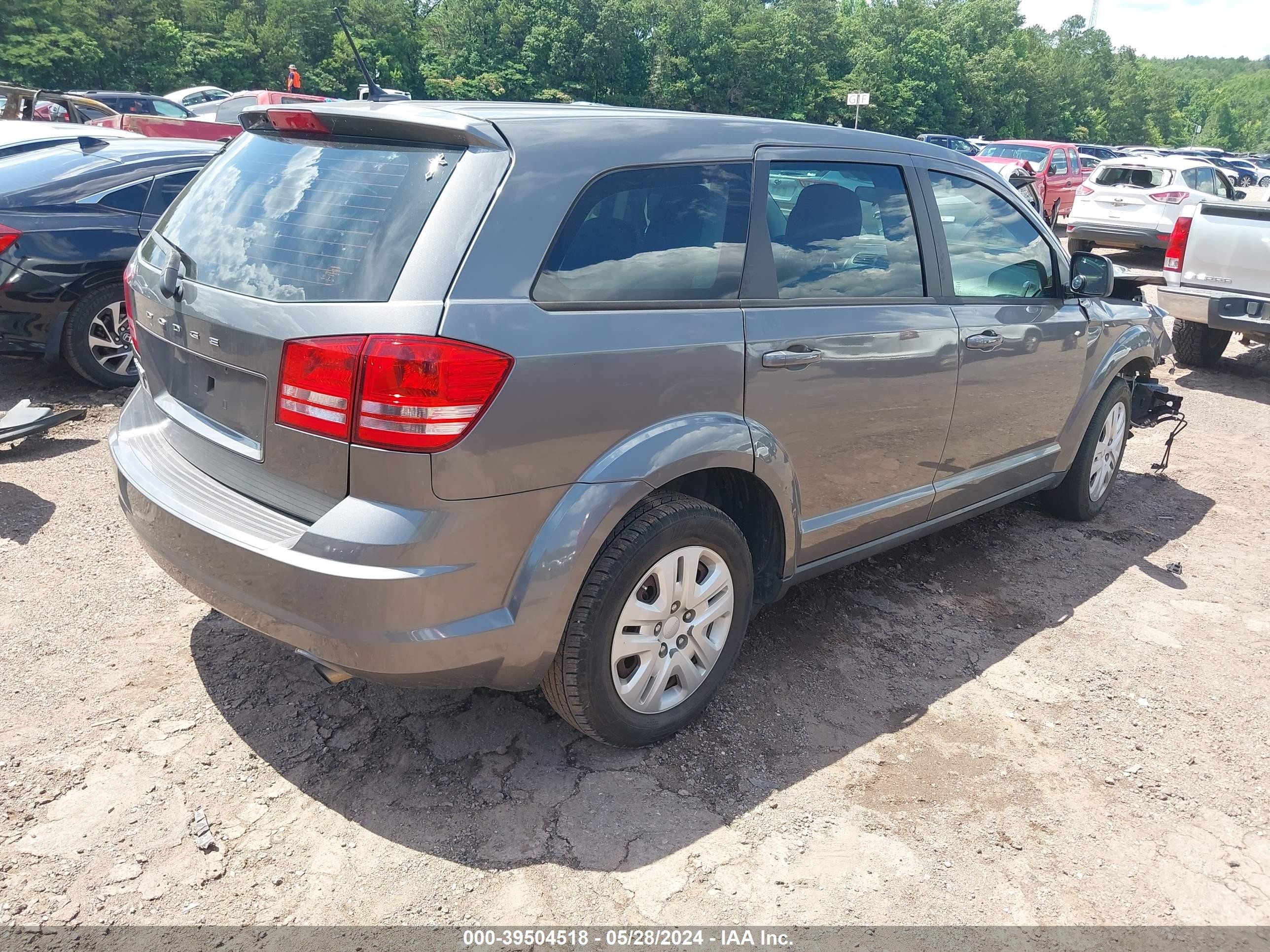 Photo 3 VIN: 3C4PDCAB4DT733049 - DODGE JOURNEY 