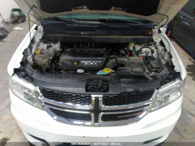 Photo 9 VIN: 3C4PDCAB4FT637845 - DODGE JOURNEY 