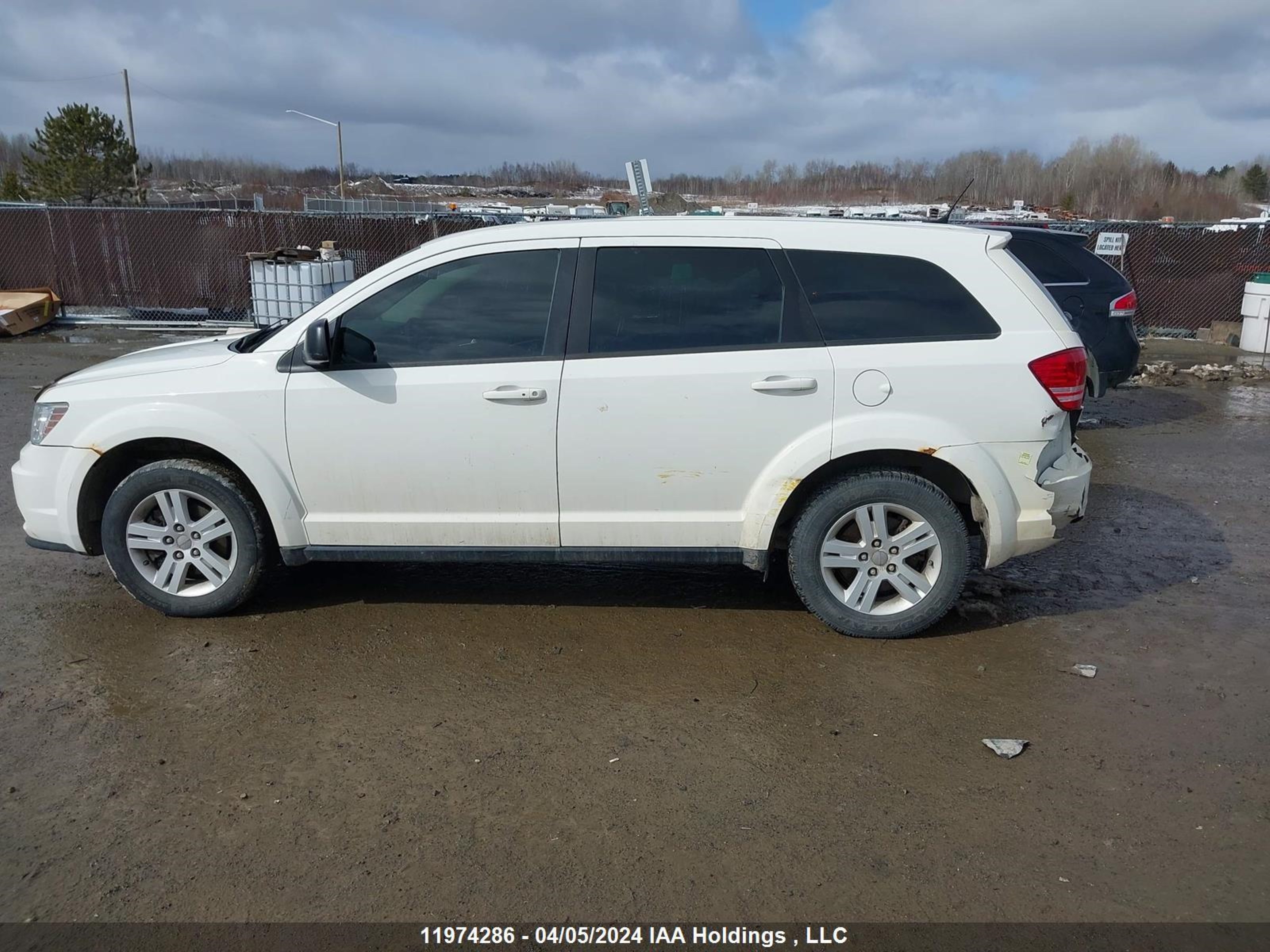 Photo 13 VIN: 3C4PDCAB4FT657836 - DODGE JOURNEY 