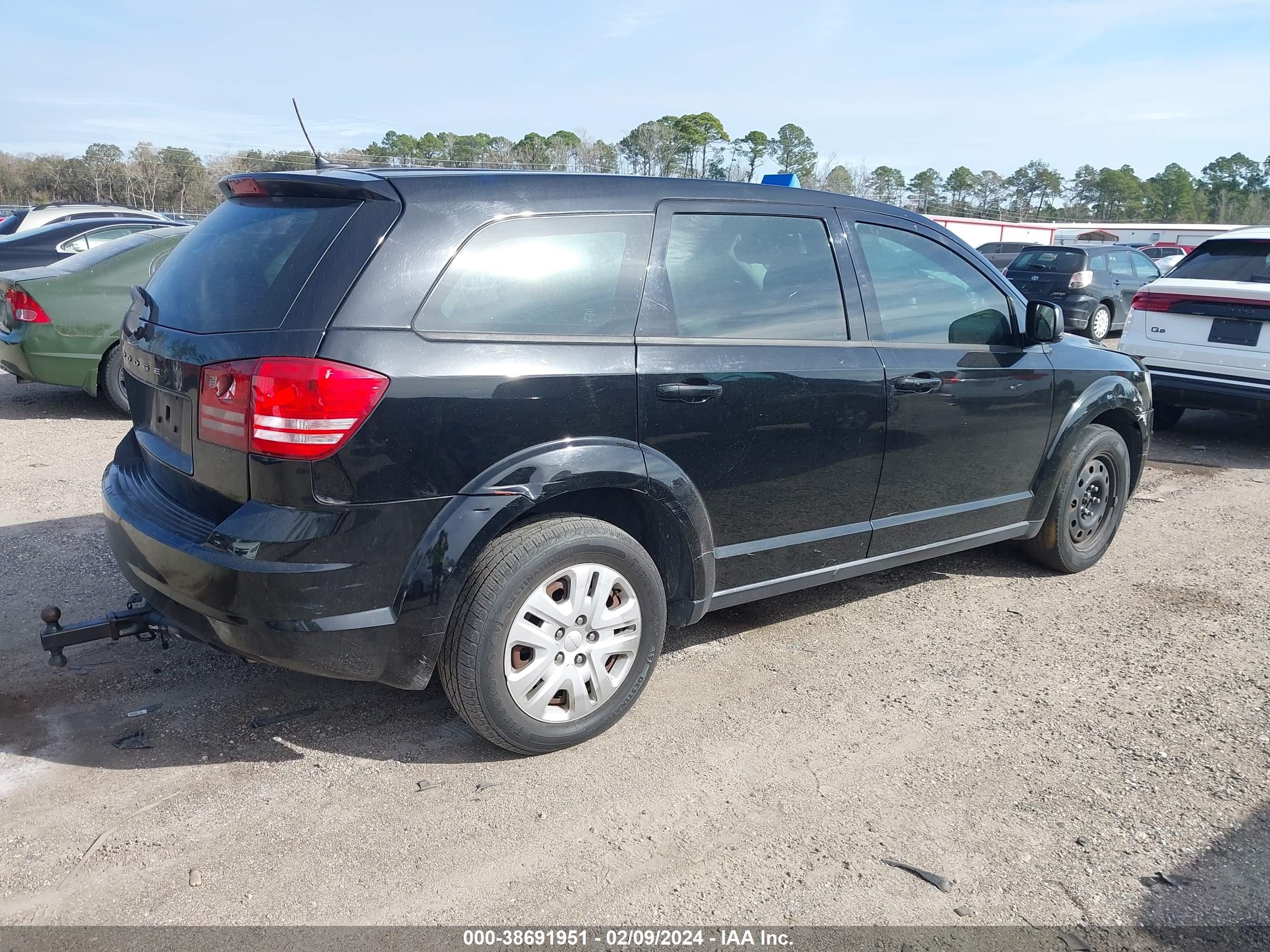 Photo 3 VIN: 3C4PDCAB4FT708297 - DODGE JOURNEY 