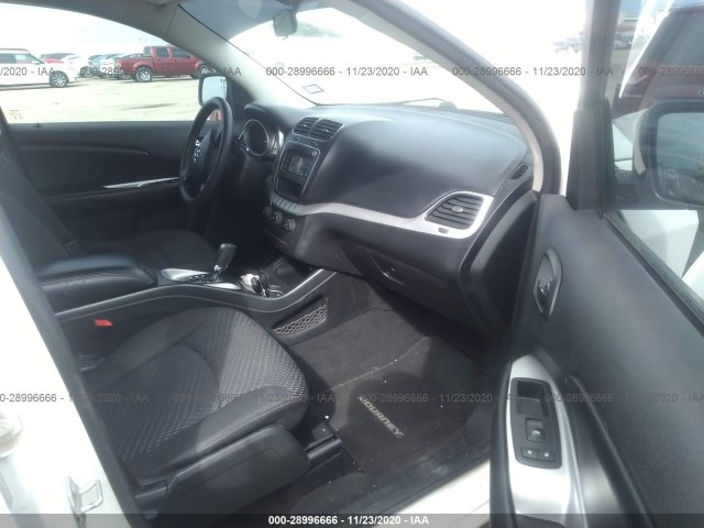 Photo 4 VIN: 3C4PDCAB4GT108171 - DODGE JOURNEY 