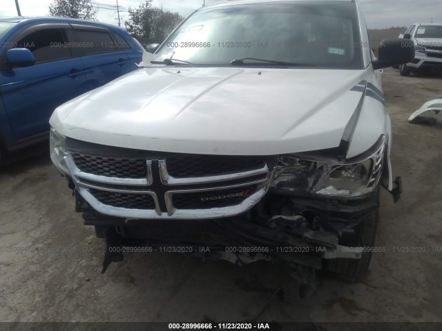 Photo 5 VIN: 3C4PDCAB4GT108171 - DODGE JOURNEY 