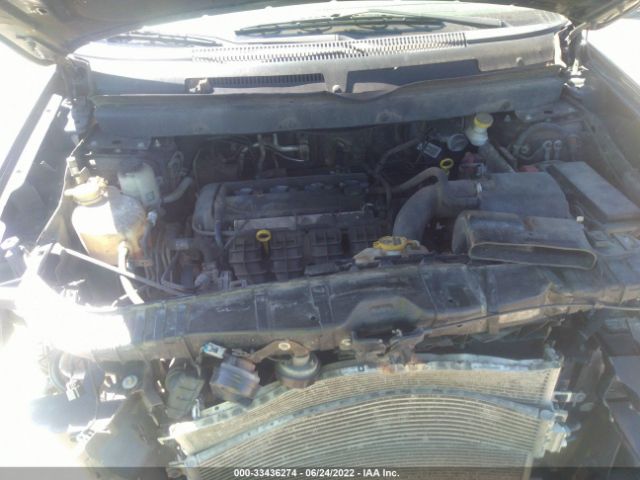 Photo 9 VIN: 3C4PDCAB4GT240881 - DODGE JOURNEY 