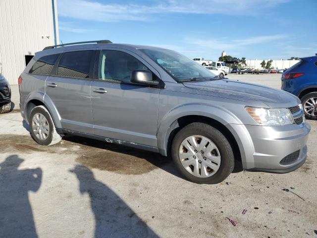 Photo 3 VIN: 3C4PDCAB4JT217849 - DODGE JOURNEY 