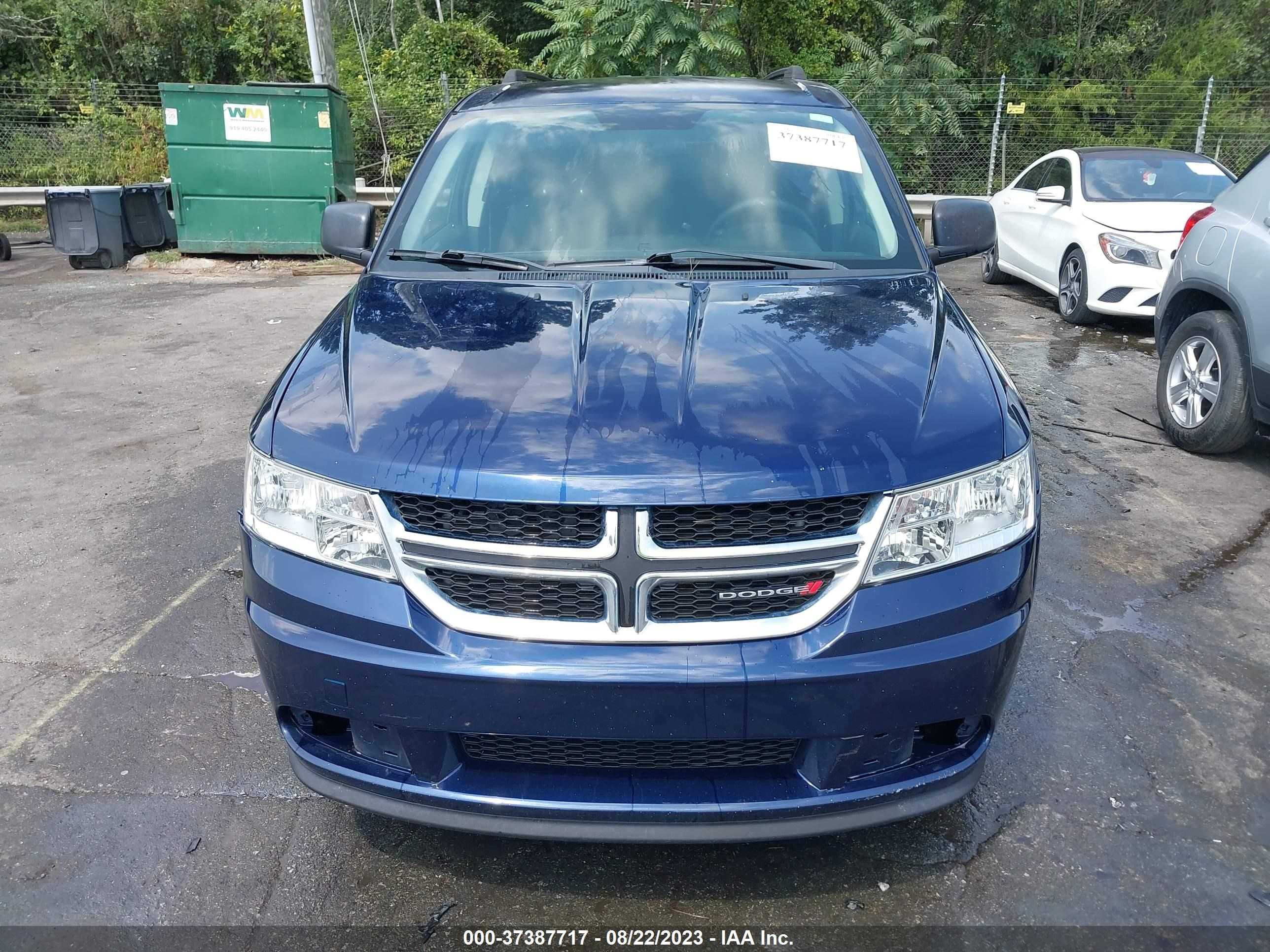 Photo 11 VIN: 3C4PDCAB4JT235980 - DODGE JOURNEY 