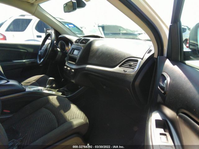 Photo 4 VIN: 3C4PDCAB4JT416531 - DODGE JOURNEY 