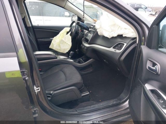 Photo 4 VIN: 3C4PDCAB4JT509078 - DODGE JOURNEY 