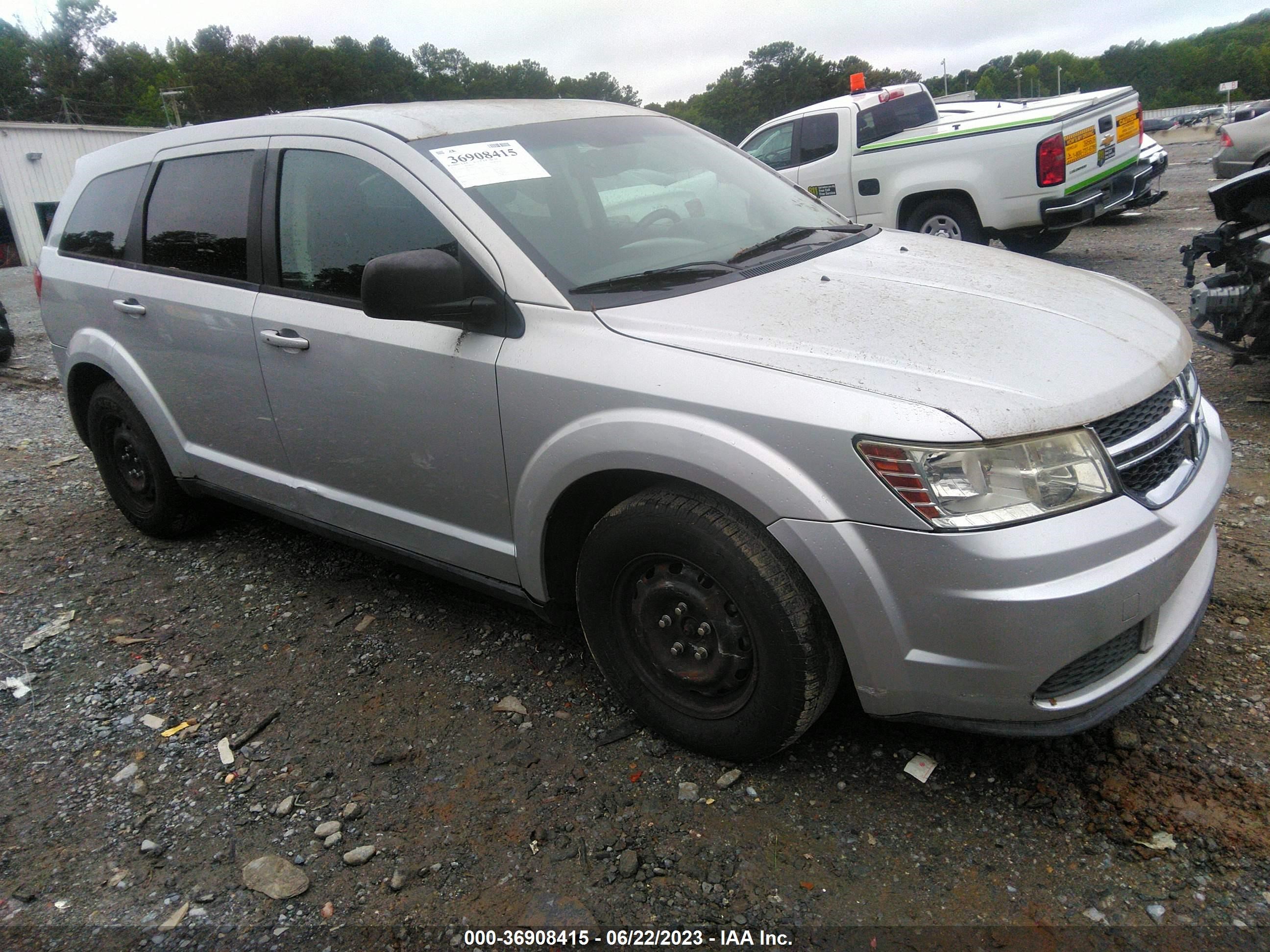 Photo 1 VIN: 3C4PDCAB5CT143621 - DODGE JOURNEY 