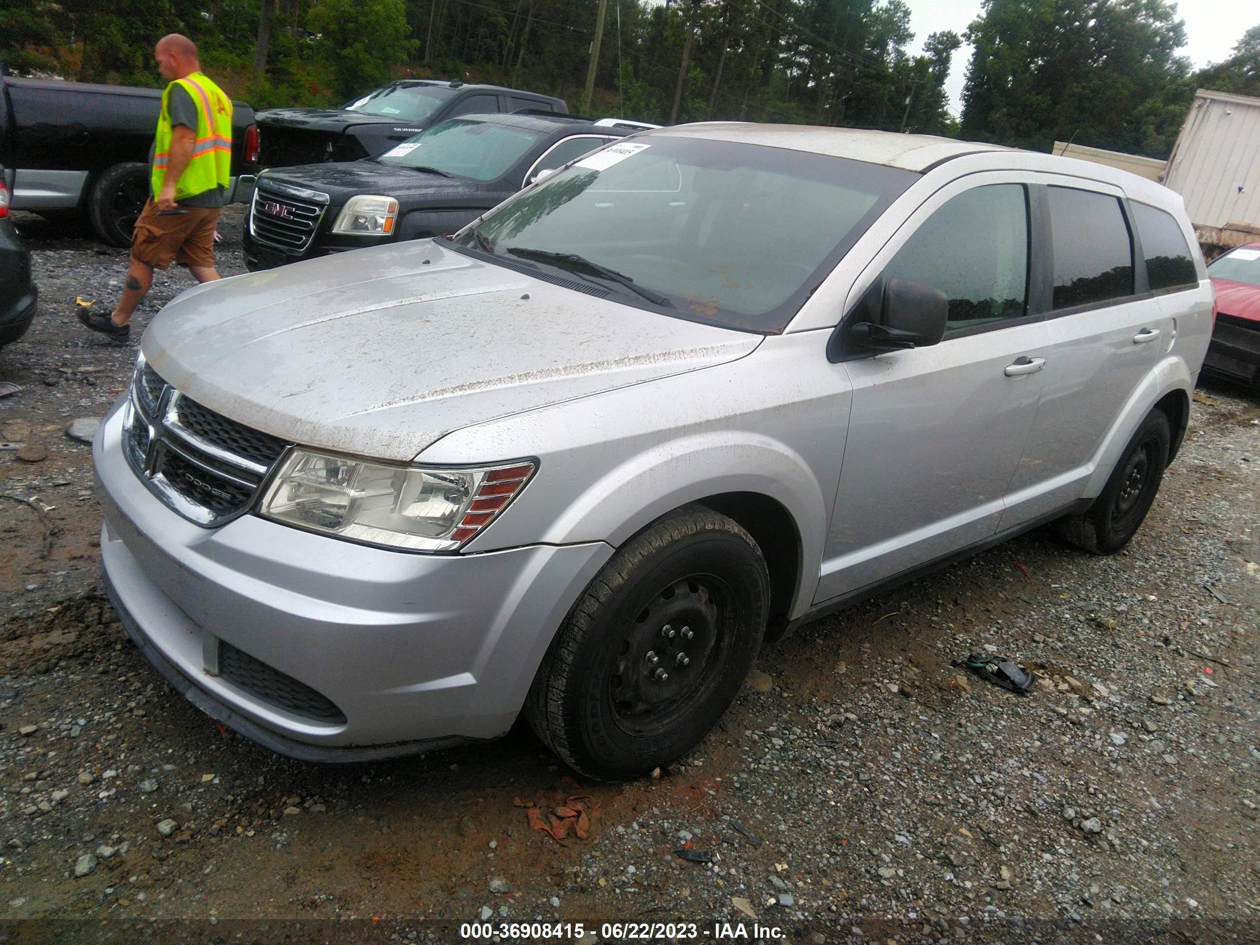 Photo 4 VIN: 3C4PDCAB5CT143621 - DODGE JOURNEY 