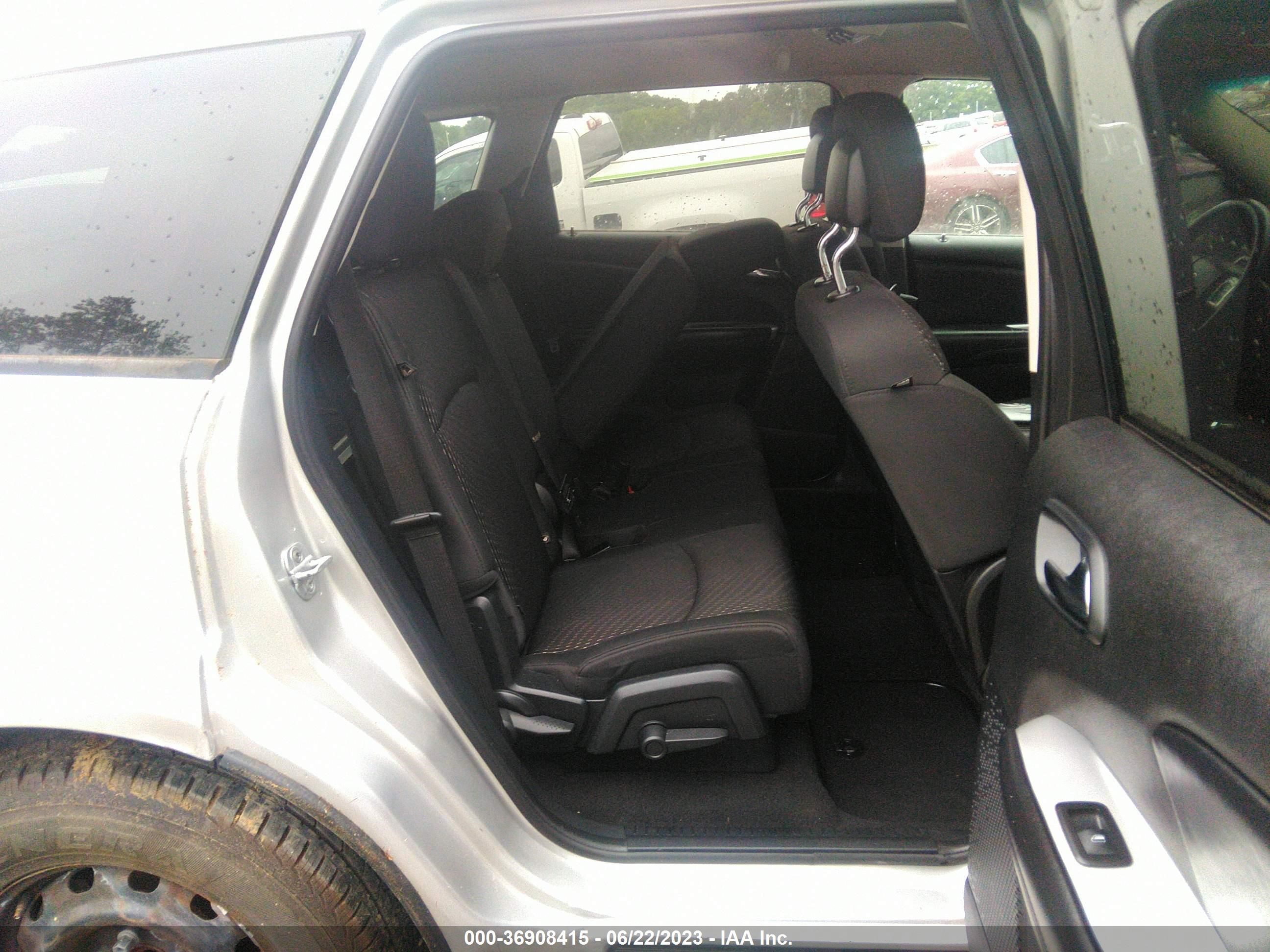 Photo 8 VIN: 3C4PDCAB5CT143621 - DODGE JOURNEY 