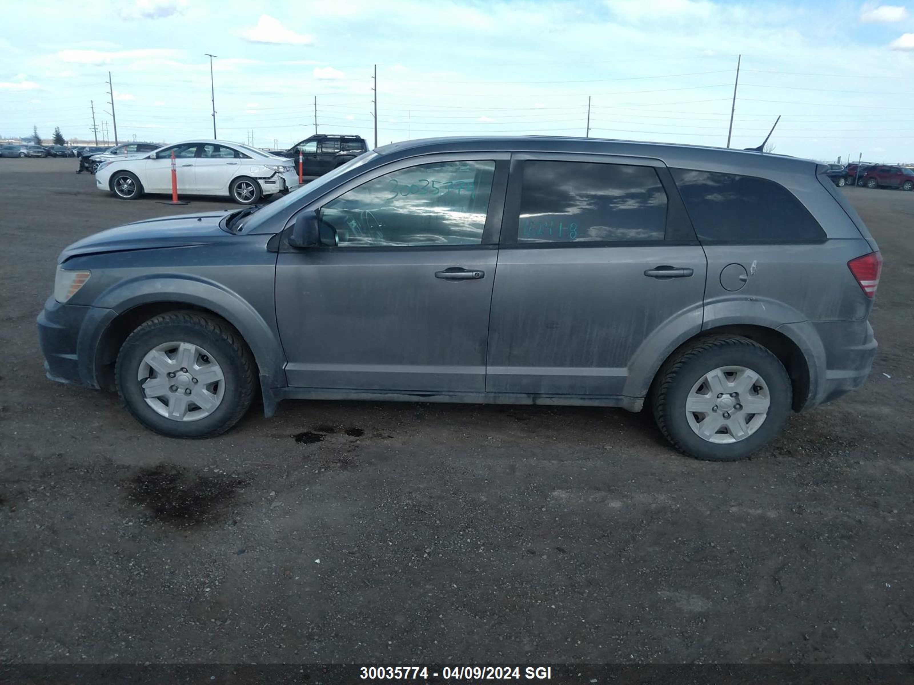 Photo 13 VIN: 3C4PDCAB5CT355662 - DODGE JOURNEY 