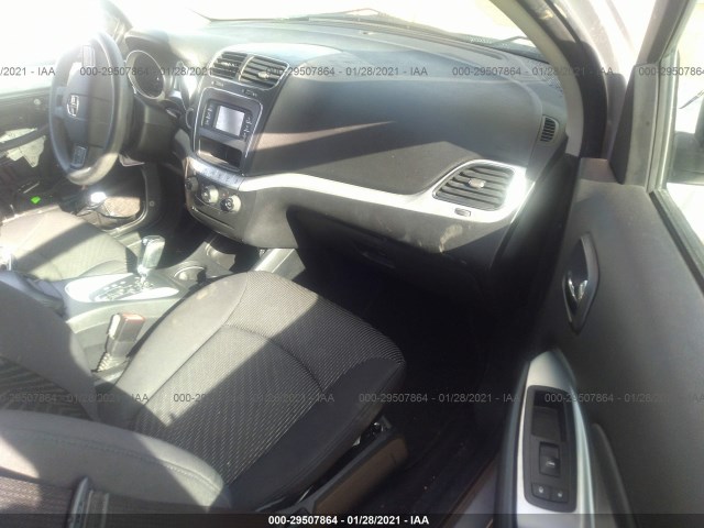 Photo 4 VIN: 3C4PDCAB5CT372879 - DODGE JOURNEY 