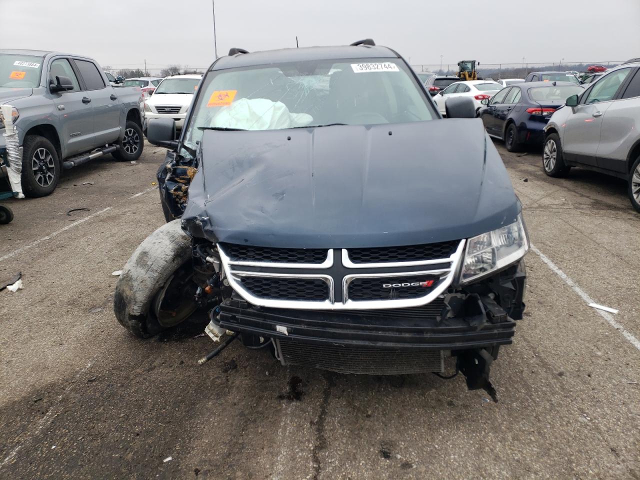 Photo 4 VIN: 3C4PDCAB5ET133125 - DODGE JOURNEY 