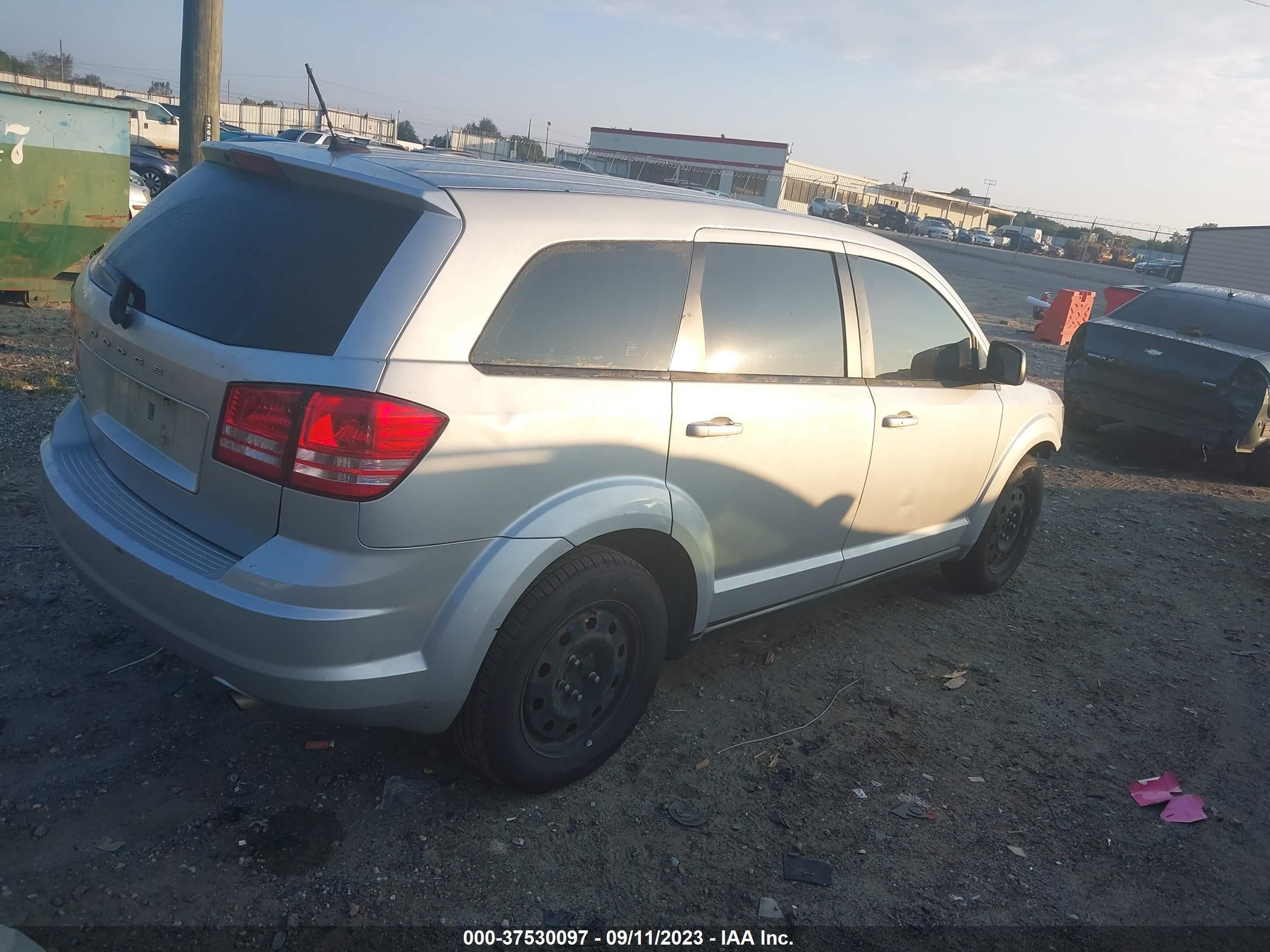 Photo 3 VIN: 3C4PDCAB5ET203514 - DODGE JOURNEY 