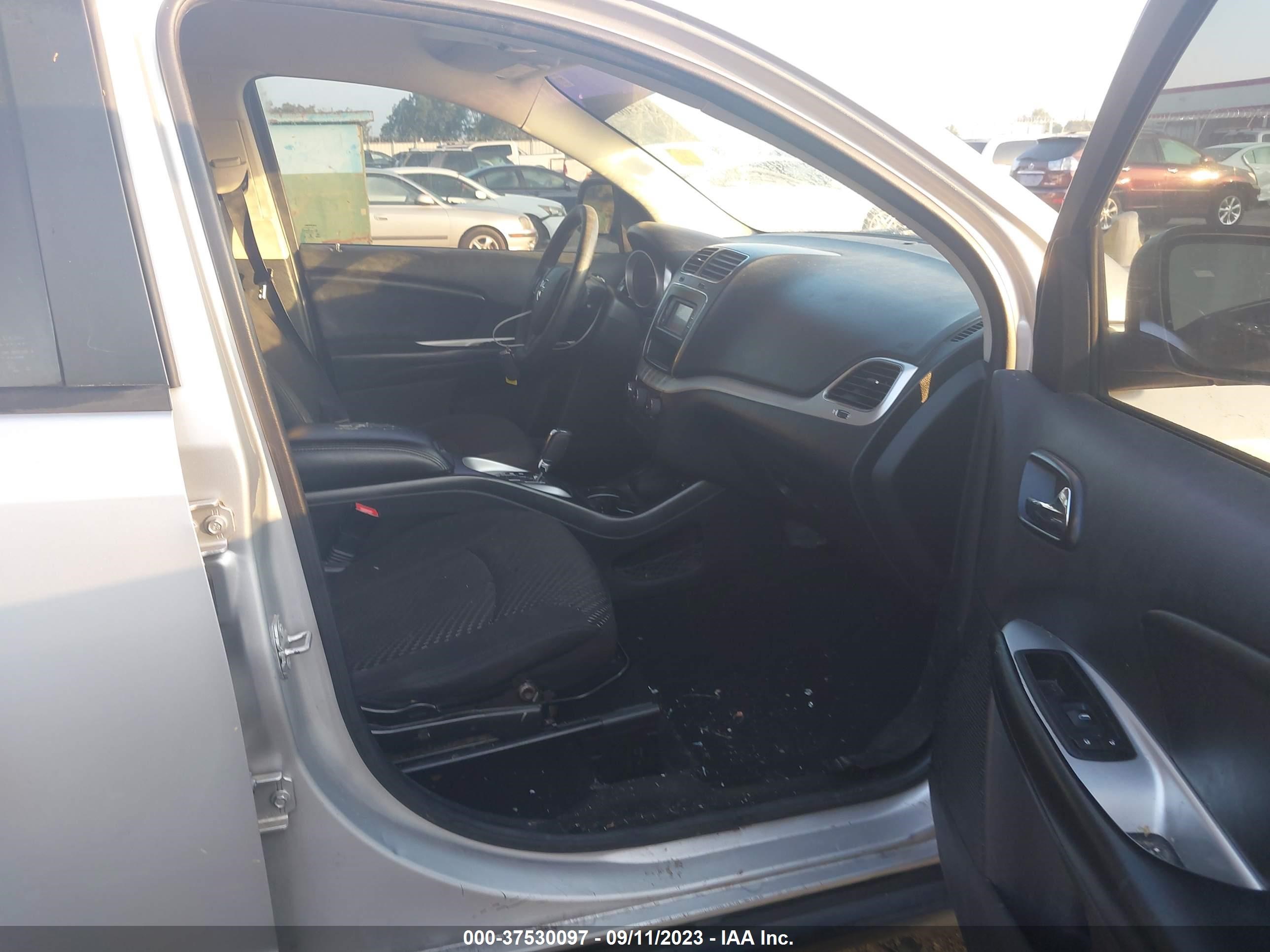 Photo 4 VIN: 3C4PDCAB5ET203514 - DODGE JOURNEY 